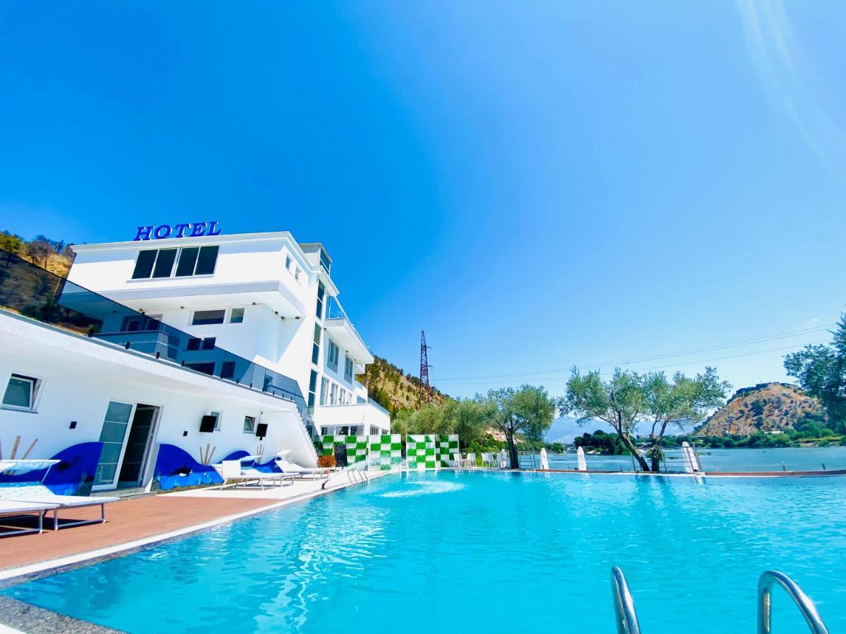 Principe Del Lago Canaj Exterior photo